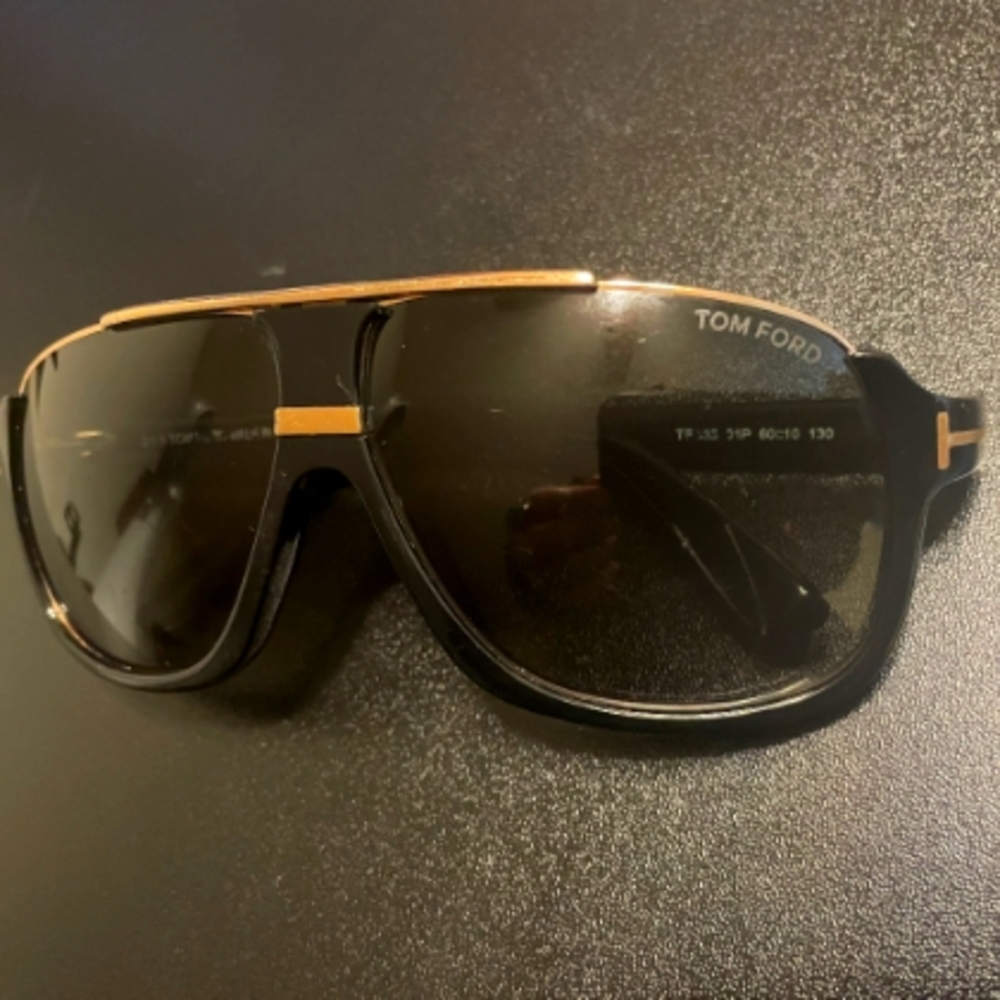 Tom Ford Sunglasses Eliott FT0335 TF335 01P Unisex Aviator Sunglasses 60-10-130